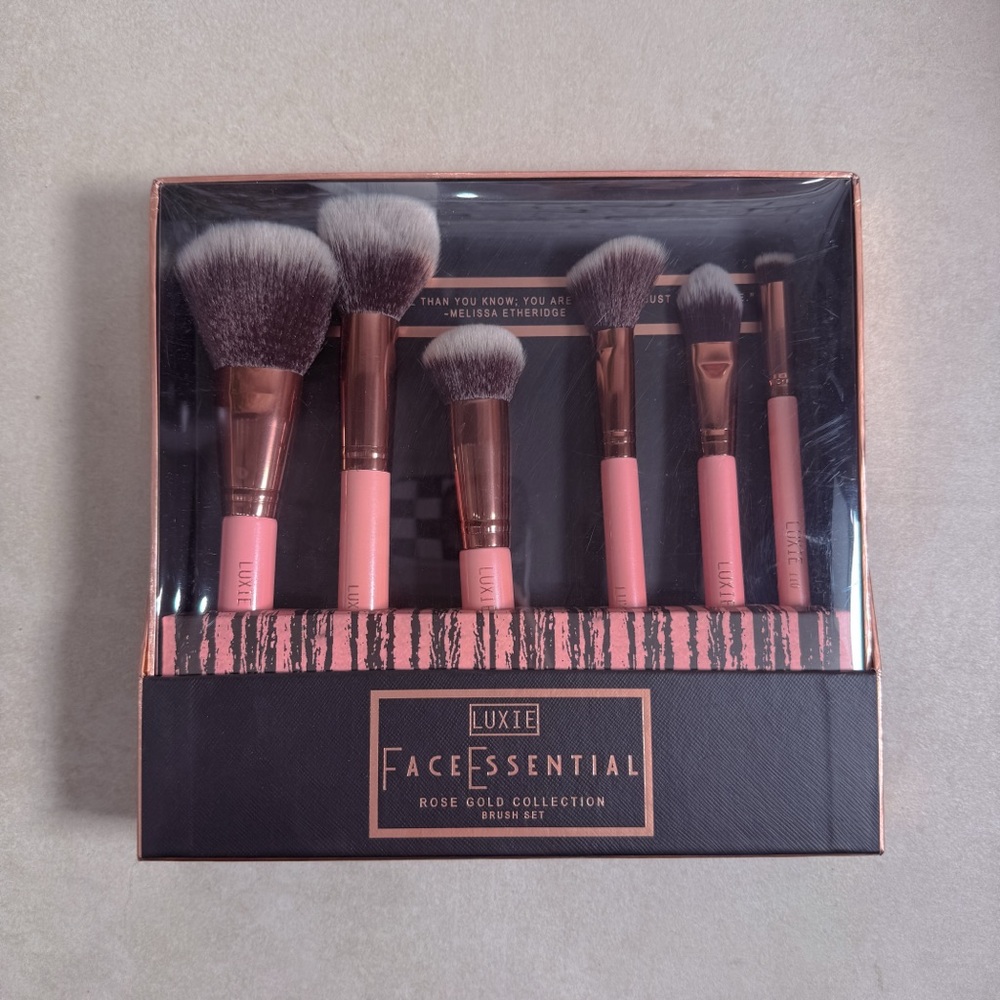 Luxie Face Essential Rose Gold Makeup Brush Set 6 Piece New